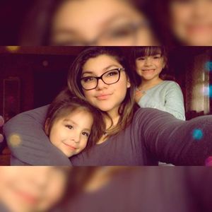 Meet your Posher, Crystal